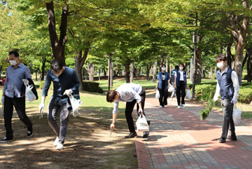 임직원이 함께하는 '쓰담달리기' 사회공헌행사 활동 사진